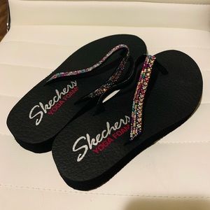 Sketchers Flip Flops